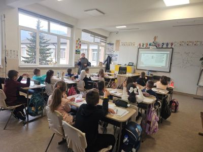 Урок по математика в 3.б клас - СУ Св. Св. Кирил и Методий - Сърница